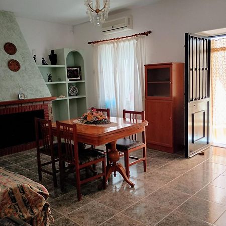 Vivienda Rural Los Iberos M&M, Castellar de Santisteban Exterior foto
